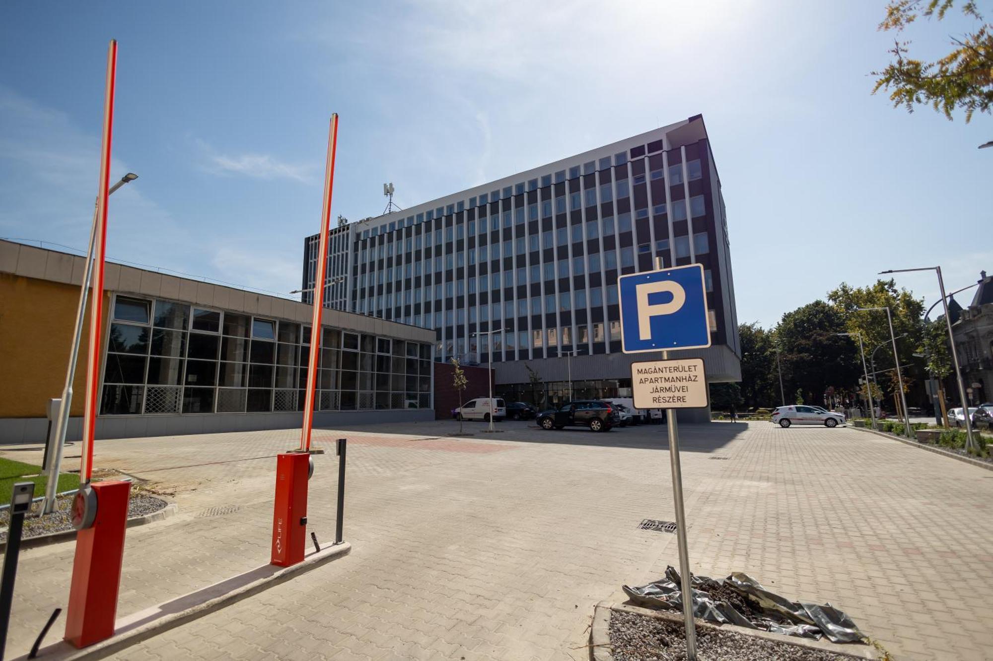 Central Residence Apartmanok Мишкольц Экстерьер фото