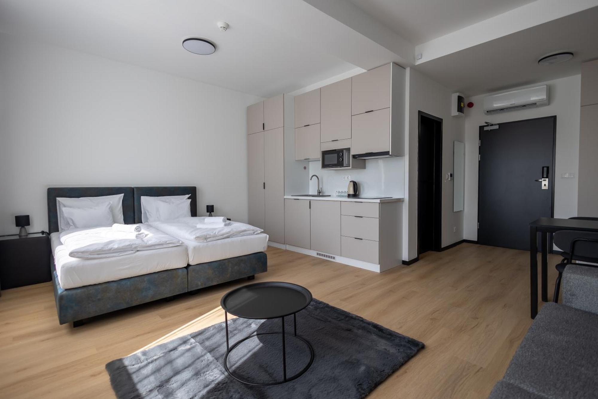 Central Residence Apartmanok Мишкольц Экстерьер фото